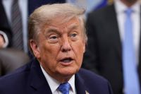 Decisão de Trump ganha força, mas voto por correio segue em disputa legal